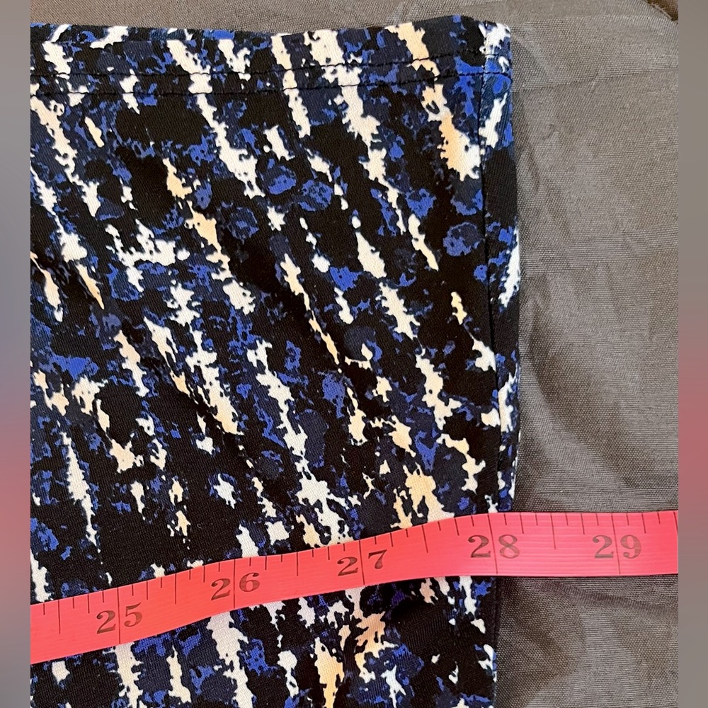 MICHAEL KORS Women's Asymmetrical cap sleeve blouse. Blue, Black, White.… - Picture 6 of 10